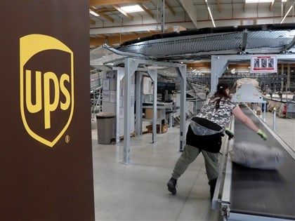 川普關稅衝擊 UPS裁員2萬人通用汽車推遲法說會