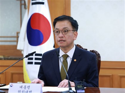韓經濟副總理崔相穆請辭獲准 將由教育部長代理總統