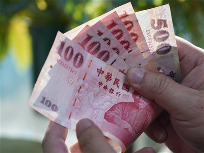 台幣飆9.53角收31.064元 創2002年來最大單日升幅