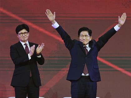韓執政黨提名金文洙競選總統 可能與韓悳洙聯手