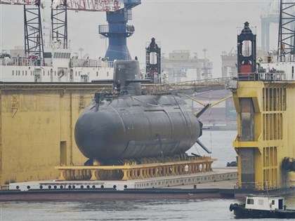 海軍：海鯤號潛艦進入海測前最後整備階段