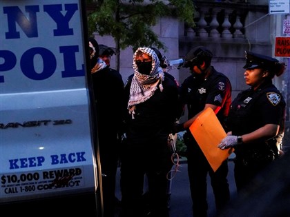 哥倫比亞大學再傳抗議活動 警方逮捕40至50名學生