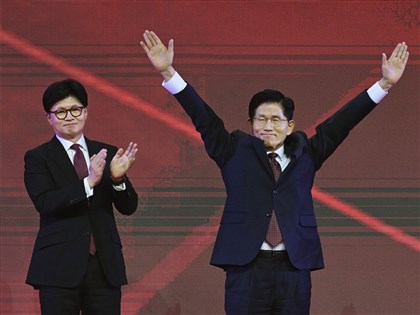 韓國執政黨立場驟變 恢復總統候選人金文洙提名