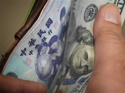 新台幣升值 外資上週買超前10名清一色為金融股