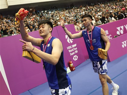 台北羽球賽奪搭檔首冠 王齊麟：換我帶邱相榤衝了