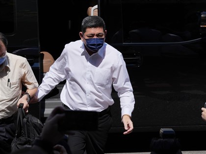 NONO被訴性侵猥褻7罪 一審僅1罪成立判2年6月