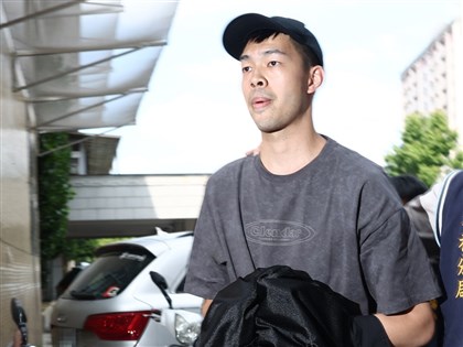 藝人涉躲兵役陳大天25萬交保 陳零九拘提到案、威廉喊配合調查