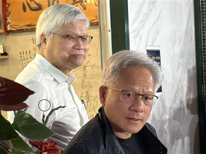 與台積電團隊晚餐暢談3小時 黃仁勳讚氣氛很棒