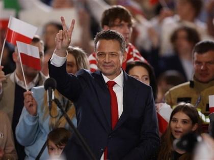 波蘭總統大選首輪出口民調：親歐中間派微幅領先