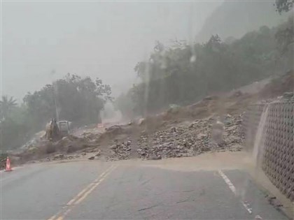 蘇花公路和仁至崇德路段 交通阻斷4小時後搶通