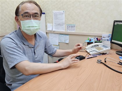 三峽車禍現場 附近診所暫時停診醫護急衝救人【獨家】