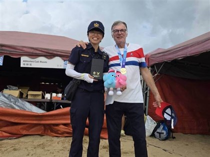 世壯運法國選手遺失金牌 瑞芳警烈日曝曬下尋回