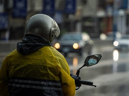 北台灣整天濕涼 各地降雨機率高