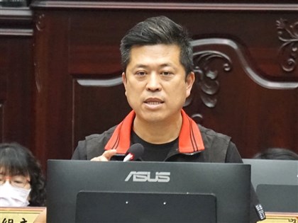 花蓮文化局長吳勁毅等2人涉圖利廠商 法院裁定羈押禁見