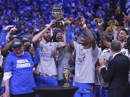 NBA雷霆打爆灰狼 睽違13年晉級總冠軍賽[影]