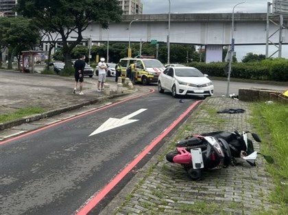 張政禹駕車桃園擦撞機車 20歲男騎士骨裂