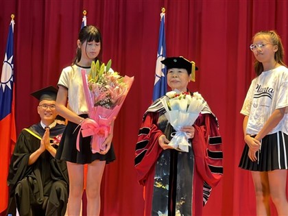 陳樹菊獲頒台東大學名譽博士感謝學校不嫌棄 鼓勵學生要有自信[影]