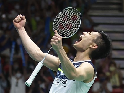 周天成扳倒世界球王 挺進印尼羽賽男單冠軍戰