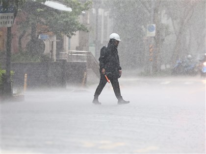 早安世界》中部以北防午後雷陣雨 熱帶低壓可能延後生成