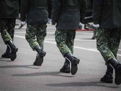立院三讀國民黨版軍人待遇修法 志願役每月3萬元加給