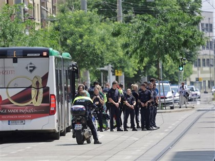 校園攻擊震驚歐洲 奧地利槍擊10死、法國學生刺死助教