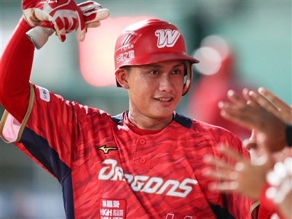 龍隊團隊4轟擊退桃猿 劉基鴻3安3打點獲MVP