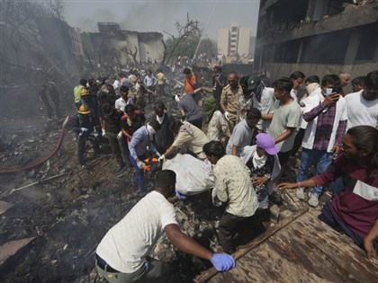 印度航空787客機墜毀 總理莫迪指示全力搜救、英相致哀