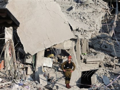 伊朗發射飛彈報復 以色列至少3死數十傷