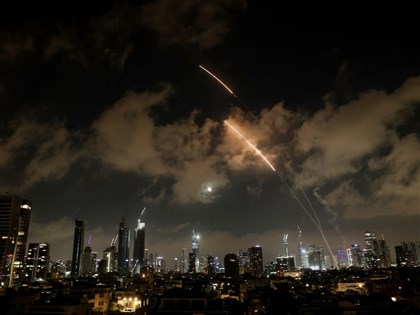 伊朗最高領袖哈米尼稱「戰鬥開始了」 矢言強力回應以色列