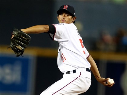 中職季中選秀30日登場 前大聯盟投手黃暐傑壓線報名