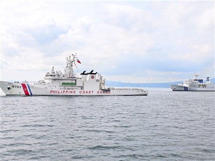 日美菲第2度海防聯演劍指中國 模擬船隻碰撞人員落海