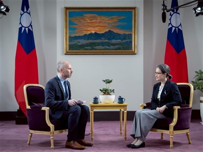 挪威電視台專訪蕭美琴：危險衝突中找平衡的台灣戰貓