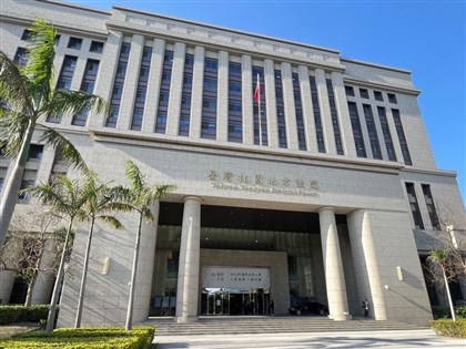 桃園高職男不滿被否定持刀弒母 一審判19年10月