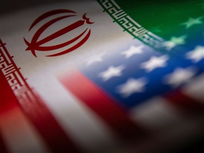 川普喊伊朗「為何不能換政權」 挑戰45年前人質危機設下的紅線