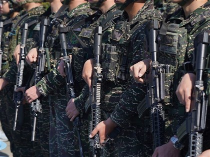 總統府公告軍人待遇等條文 政院擬續尋救濟手段