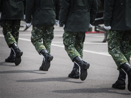 政院：志願役加薪等條文有違憲法精神 續研議救濟