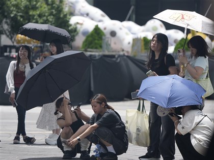 吳德榮：今明有機會挑戰今年最高溫 本週可能有雙颱生成