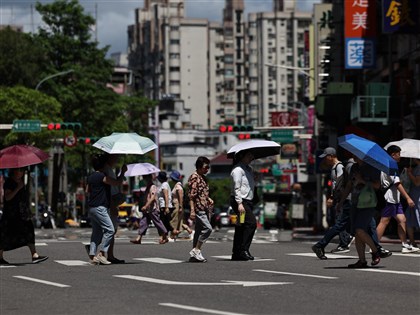 吳德榮：各地酷熱局部37度以上 本週可能有2輕颱生成