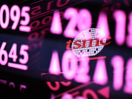 台積電上揚30元 台股早盤上漲逾380點創波段新高