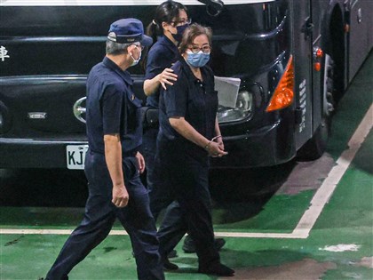 黃呂錦茹涉偽造罷免提議起訴續押  抗告遭駁確定