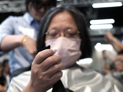 一句承諾埋下種子 20年捐髮兌現天上「姐姐」遺願