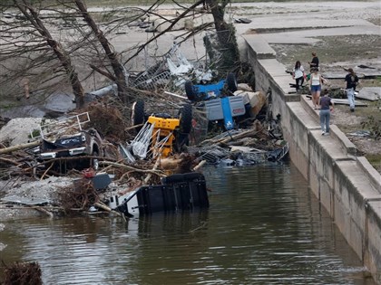 德州洪災奪百餘命 歸因極端氣候、地形與欠缺預警系統
