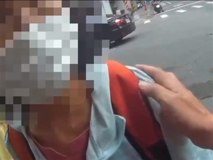 楊双子伴侶賴庭荷挺罷免遇襲　73歲嫌涉傷害恐嚇等罪限制住居