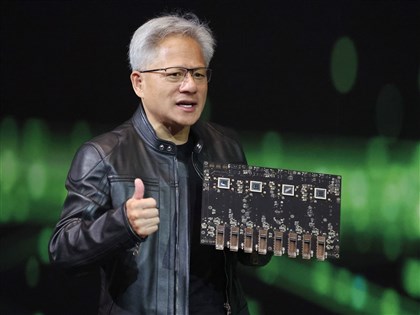 富比世：黃仁勳身價4.2兆超越巴菲特　躍居全球第7大富豪
