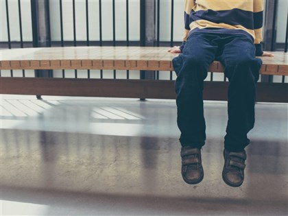 收出養媒合新制上路  違規機構最高罰15萬、嚴重停辦1年