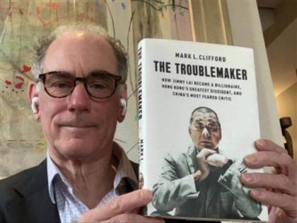 鎖得住肉身鎖不住意志  黎智英獄中活在完全自由中