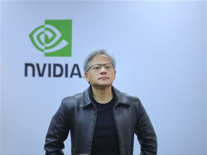 黃仁勳：輝達將向中國市場銷售H20晶片　已獲美國批准