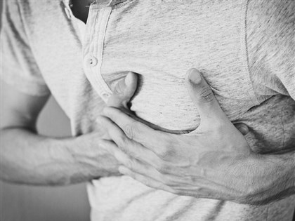 COVID-19連5降死亡卻高　疾管署籲注意8大重症警訊