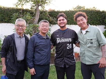 小熊隊好手龍強烈有意效力WBC台灣隊　費柴德也點頭
