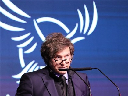 阿根廷總統力拚期中選舉　擴大攻擊媒體強化鬥士形象